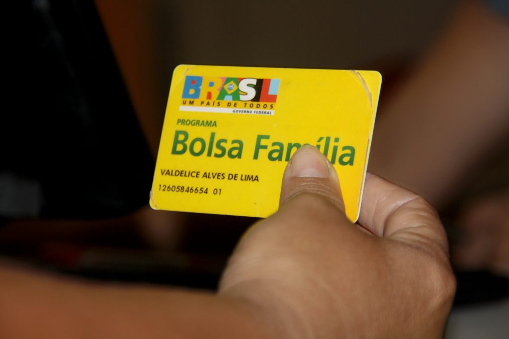 Famílias abrem mão do Bolsa Família