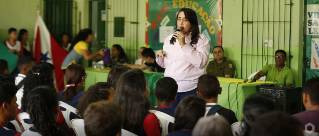 Semec em parceria com as polícias civil e militar promove ação em combate a violência nas escolas