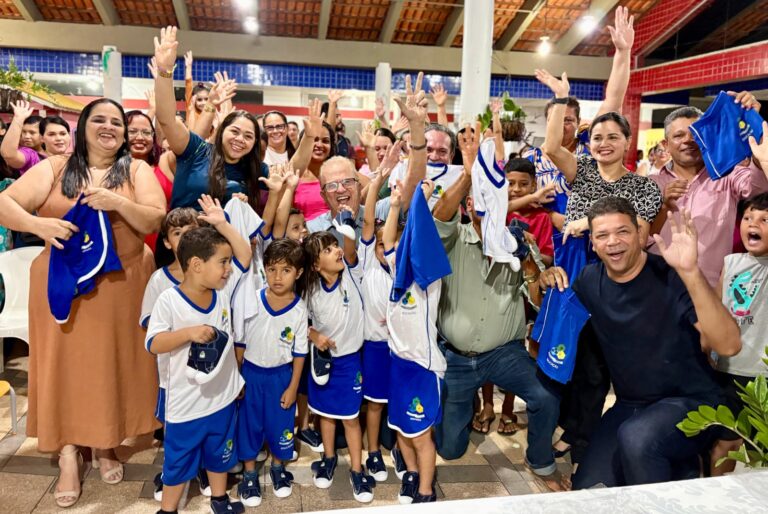 Prefeitura de Paragominas entrega mais de 20 mil uniformes aos alunos da rede pública de ensino